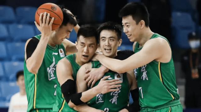 哈尔滨少年CBA城市赛成功落幕，未来篮球星闪亮登场